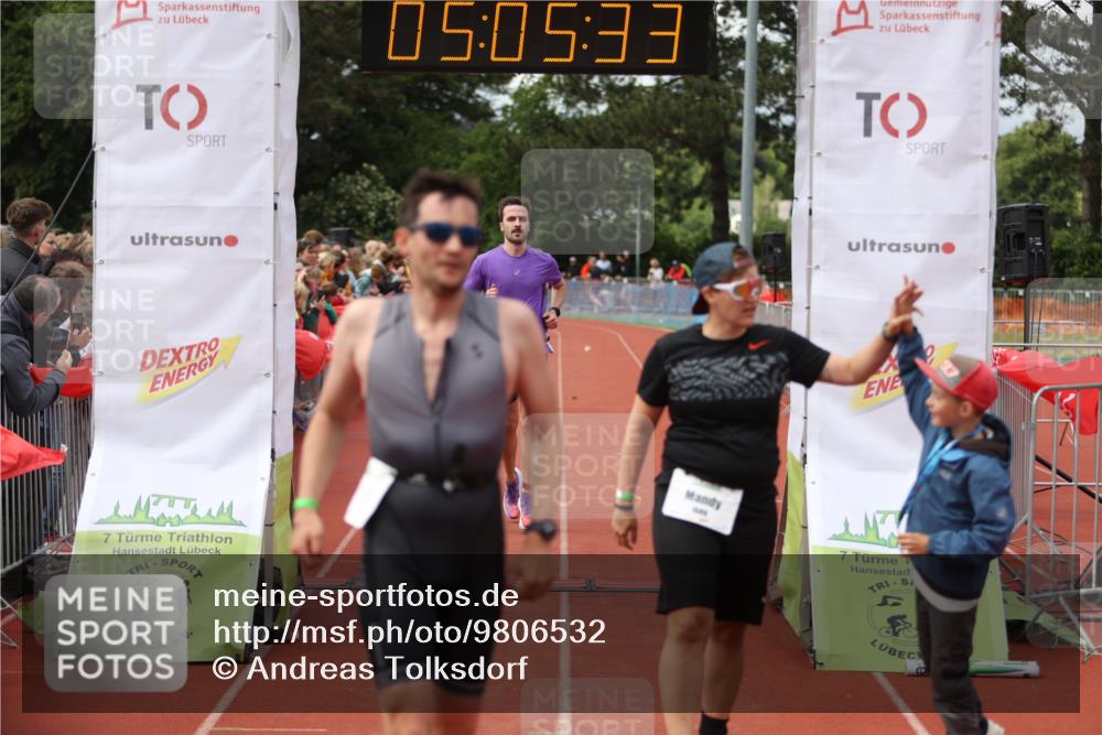 14.06.2026 - 7 Türme Triathlon Andreas Tolksdorf http://msf.ph/oto/9806532 14.06.2026 16:05:32 Ziel 852, 934, 1334, 1335, 1395, 1686, 1782 meine-sportfotos.de