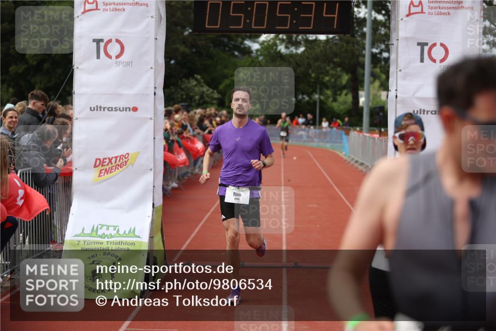 14.06.2026 - 7 Türme Triathlon Andreas Tolksdorf http://msf.ph/oto/9806534 14.06.2026 16:05:33 Ziel 852, 934, 1334, 1335, 1395, 1686 meine-sportfotos.de