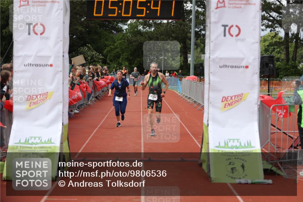 14.06.2026 - 7 Türme Triathlon Andreas Tolksdorf http://msf.ph/oto/9806536 14.06.2026 16:05:40 Ziel 1212, 1253, 1395, 1506 meine-sportfotos.de