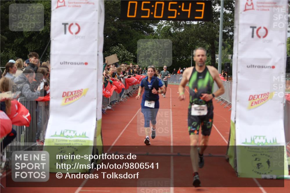 14.06.2026 - 7 Türme Triathlon Andreas Tolksdorf http://msf.ph/oto/9806541 14.06.2026 16:05:42 Ziel 1212, 1253, 1506 meine-sportfotos.de