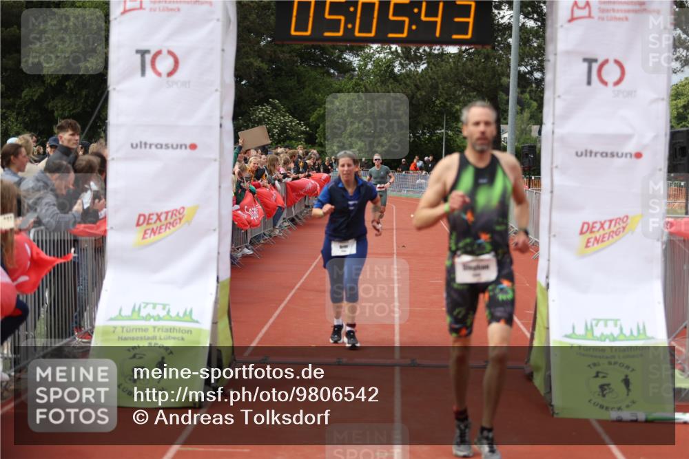 14.06.2026 - 7 Türme Triathlon Andreas Tolksdorf http://msf.ph/oto/9806542 14.06.2026 16:05:42 Ziel 1212, 1253, 1506 meine-sportfotos.de