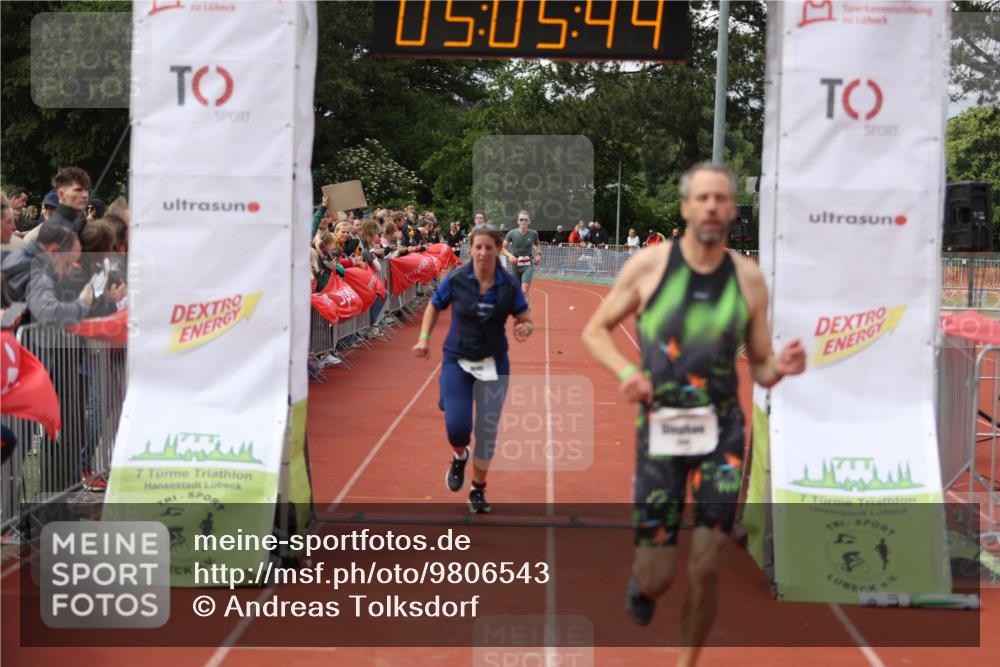 14.06.2026 - 7 Türme Triathlon Andreas Tolksdorf http://msf.ph/oto/9806543 14.06.2026 16:05:42 Ziel 1212, 1253, 1506 meine-sportfotos.de