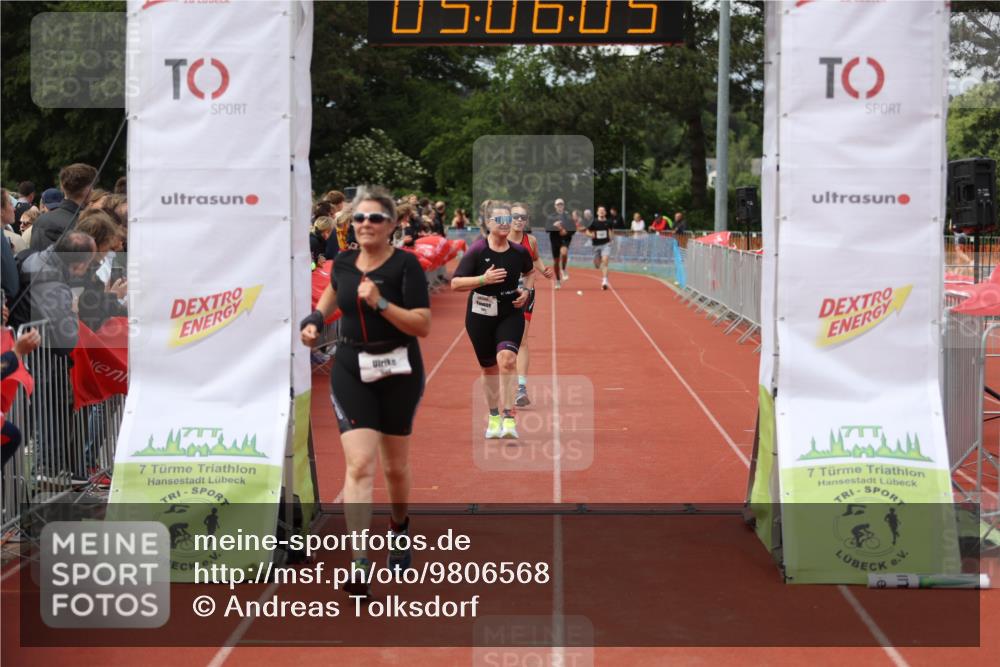 14.06.2026 - 7 Türme Triathlon Andreas Tolksdorf http://msf.ph/oto/9806568 14.06.2026 16:06:04 Ziel 1082, 1538, 1585, 1669, 1771 meine-sportfotos.de