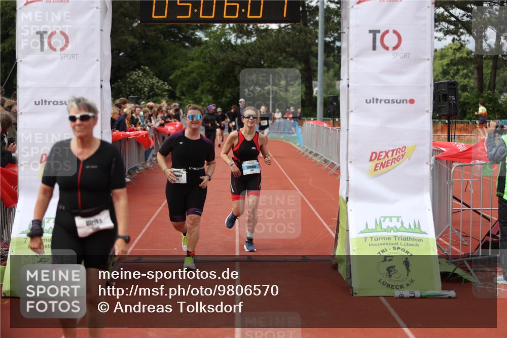 14.06.2026 - 7 Türme Triathlon Andreas Tolksdorf http://msf.ph/oto/9806570 14.06.2026 16:06:06 Ziel 1082, 1585, 1669, 1771 meine-sportfotos.de