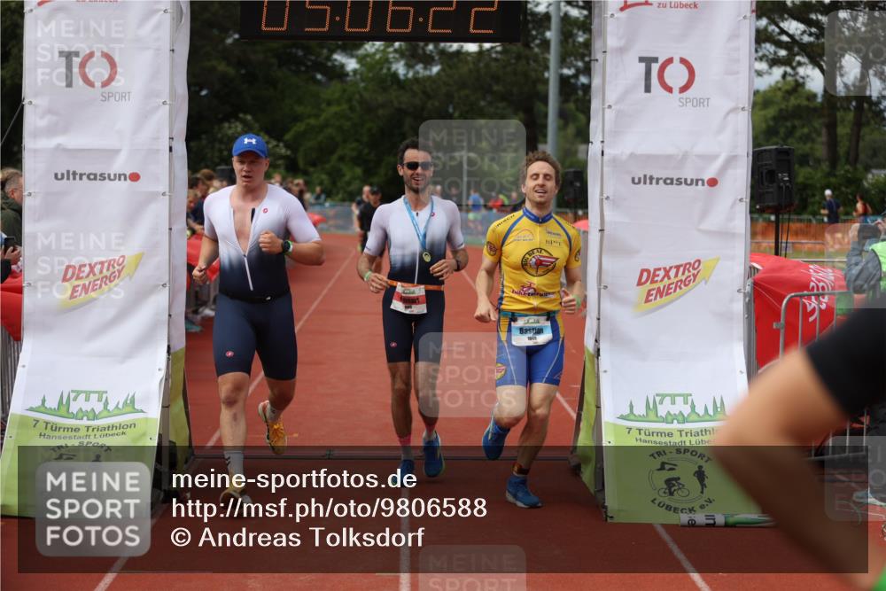 14.06.2026 - 7 Türme Triathlon Andreas Tolksdorf http://msf.ph/oto/9806588 14.06.2026 16:06:21 Ziel 773, 1049, 1203, 1255, 1610, 1649 meine-sportfotos.de