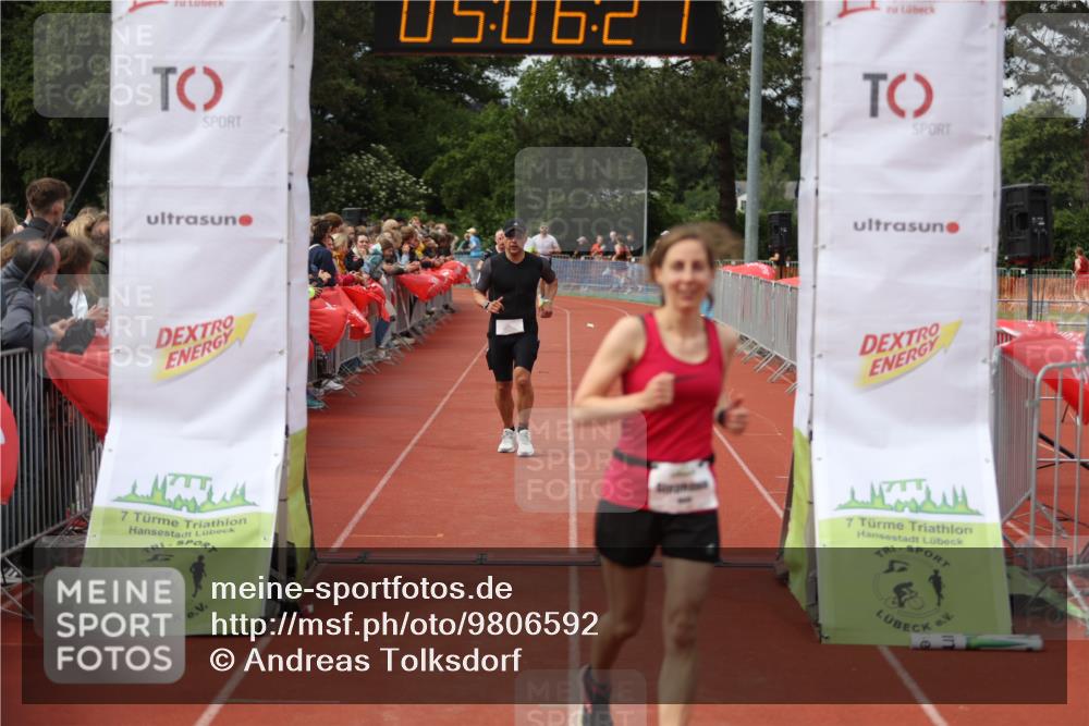 14.06.2026 - 7 Türme Triathlon Andreas Tolksdorf http://msf.ph/oto/9806592 14.06.2026 16:06:25 Ziel 773, 1049, 1649 meine-sportfotos.de