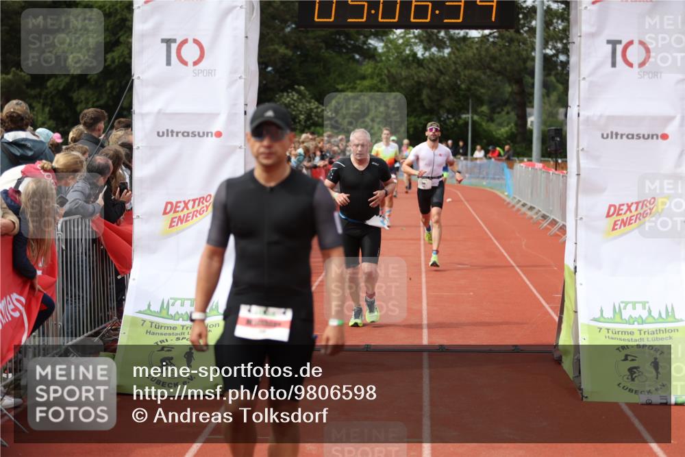 14.06.2026 - 7 Türme Triathlon Andreas Tolksdorf http://msf.ph/oto/9806598 14.06.2026 16:06:33 Ziel 736, 773, 1050, 1442, 1785 meine-sportfotos.de