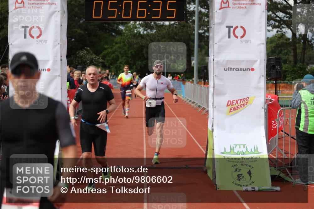 14.06.2026 - 7 Türme Triathlon Andreas Tolksdorf http://msf.ph/oto/9806602 14.06.2026 16:06:34 Ziel 736, 773, 1050, 1442, 1785 meine-sportfotos.de