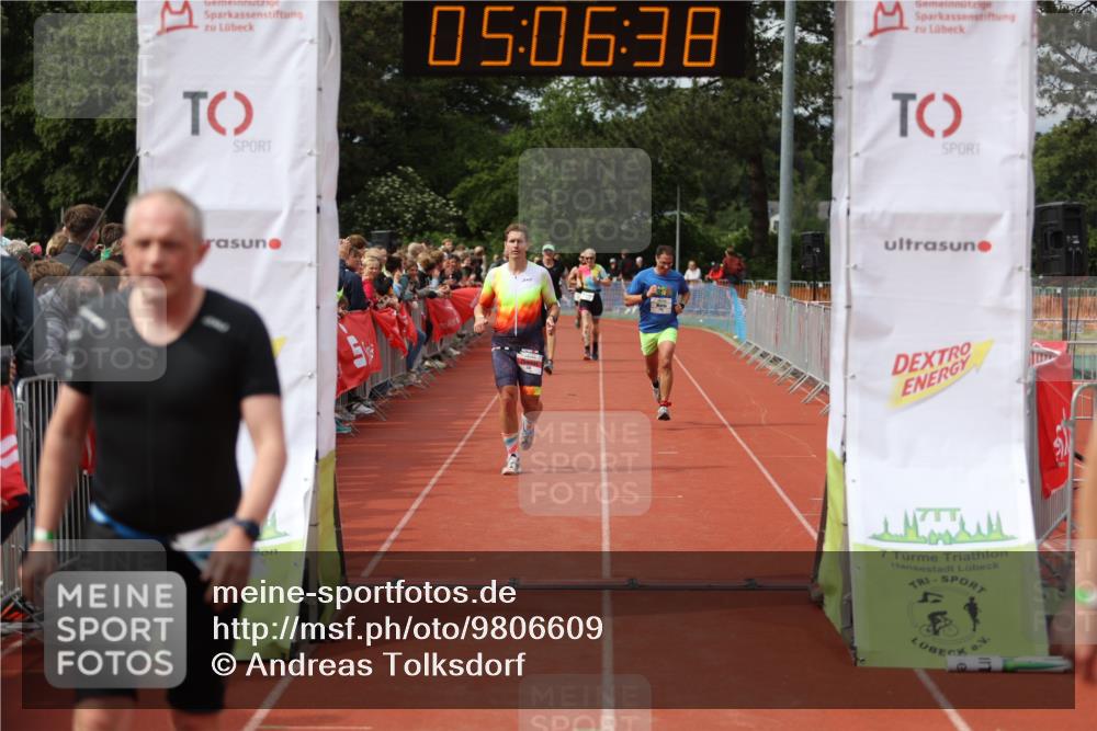 14.06.2026 - 7 Türme Triathlon Andreas Tolksdorf http://msf.ph/oto/9806609 14.06.2026 16:06:37 Ziel 736, 773, 1050, 1442, 1785 meine-sportfotos.de