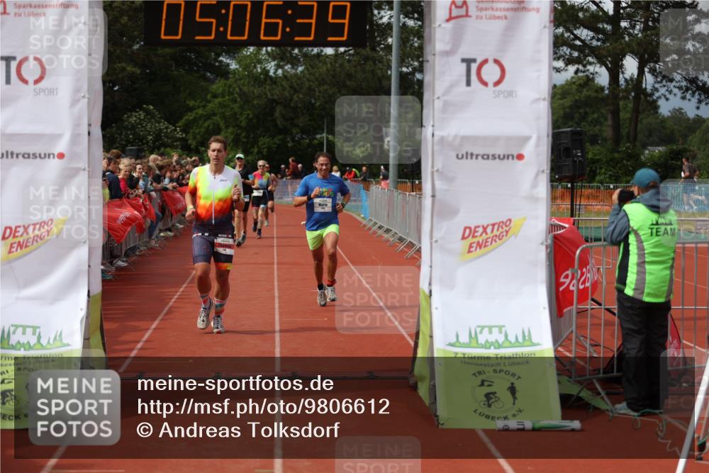 14.06.2026 - 7 Türme Triathlon Andreas Tolksdorf http://msf.ph/oto/9806612 14.06.2026 16:06:38 Ziel 736, 1050, 1066, 1442, 1785 meine-sportfotos.de