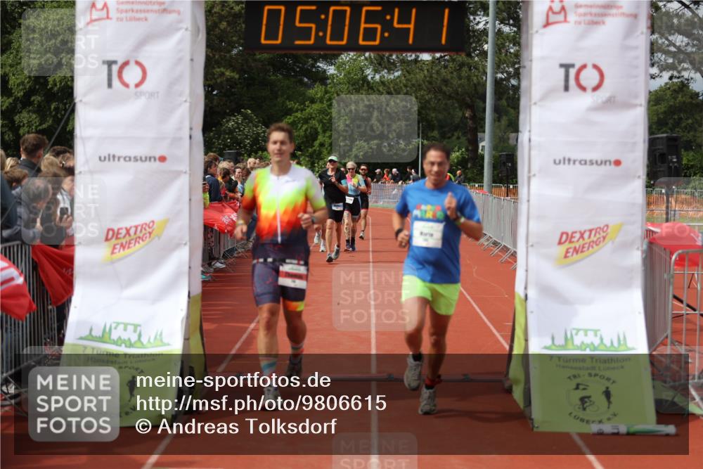 14.06.2026 - 7 Türme Triathlon Andreas Tolksdorf http://msf.ph/oto/9806615 14.06.2026 16:06:40 Ziel 736, 1050, 1066, 1274, 1442, 1521, 1551, 1785 meine-sportfotos.de