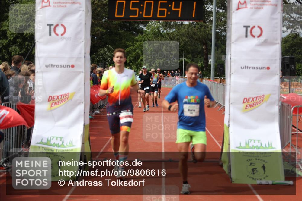 14.06.2026 - 7 Türme Triathlon Andreas Tolksdorf http://msf.ph/oto/9806616 14.06.2026 16:06:40 Ziel 736, 1050, 1066, 1274, 1442, 1521, 1551, 1785 meine-sportfotos.de