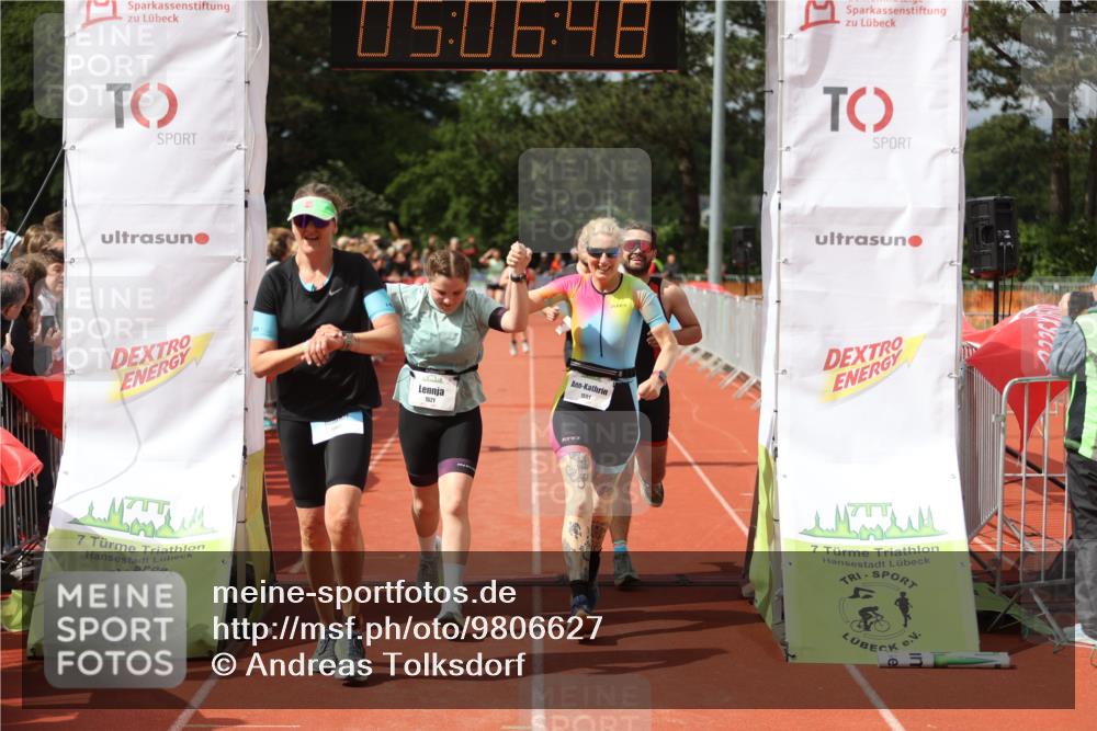 14.06.2026 - 7 Türme Triathlon Andreas Tolksdorf http://msf.ph/oto/9806627 14.06.2026 16:06:46 Ziel 736, 785, 1066, 1274, 1521, 1551, 1780, 1785 meine-sportfotos.de
