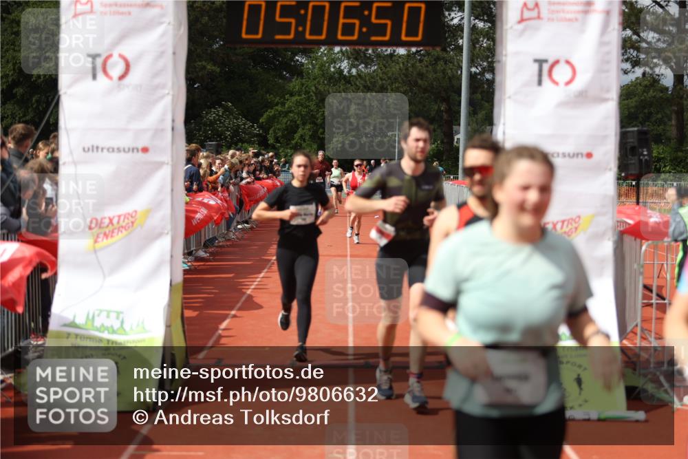 14.06.2026 - 7 Türme Triathlon Andreas Tolksdorf http://msf.ph/oto/9806632 14.06.2026 16:06:49 Ziel 785, 1066, 1274, 1407, 1521, 1551, 1727, 1780 meine-sportfotos.de