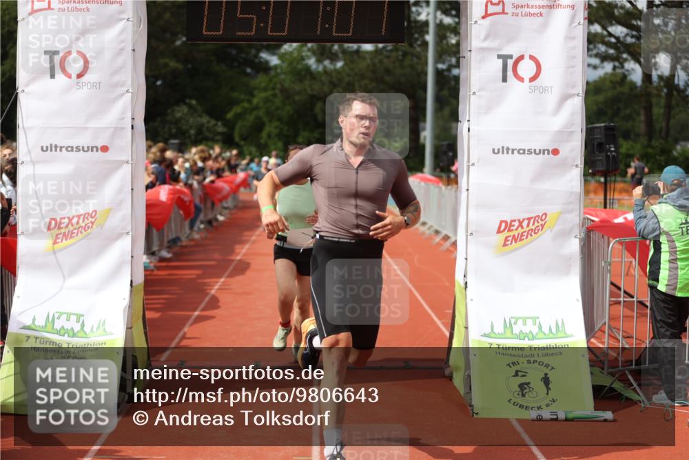 14.06.2026 - 7 Türme Triathlon Andreas Tolksdorf http://msf.ph/oto/9806643 14.06.2026 16:07:00 Ziel 899, 1407, 1464, 1632, 1727 meine-sportfotos.de