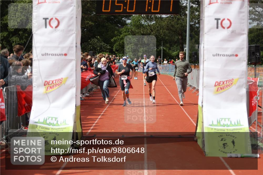 14.06.2026 - 7 Türme Triathlon Andreas Tolksdorf http://msf.ph/oto/9806648 14.06.2026 16:07:05 Ziel 899, 1359, 1407, 1464, 1632, 1643 meine-sportfotos.de