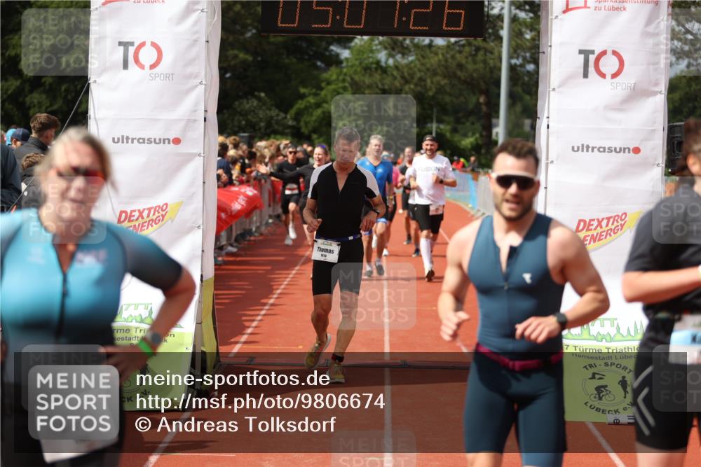 14.06.2026 - 7 Türme Triathlon Andreas Tolksdorf http://msf.ph/oto/9806674 14.06.2026 16:07:24 Ziel 771, 815, 885, 1044, 1213, 1300, 1414, 1547, 1600, 1624, 1755 meine-sportfotos.de