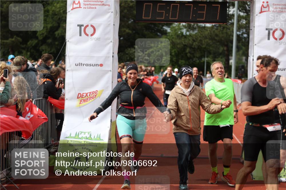 14.06.2026 - 7 Türme Triathlon Andreas Tolksdorf http://msf.ph/oto/9806692 14.06.2026 16:07:36 Ziel 771, 815, 885, 1245, 1265, 1298, 1309, 1314, 1398, 1444, 1547, 1600, 1624, 1798 meine-sportfotos.de