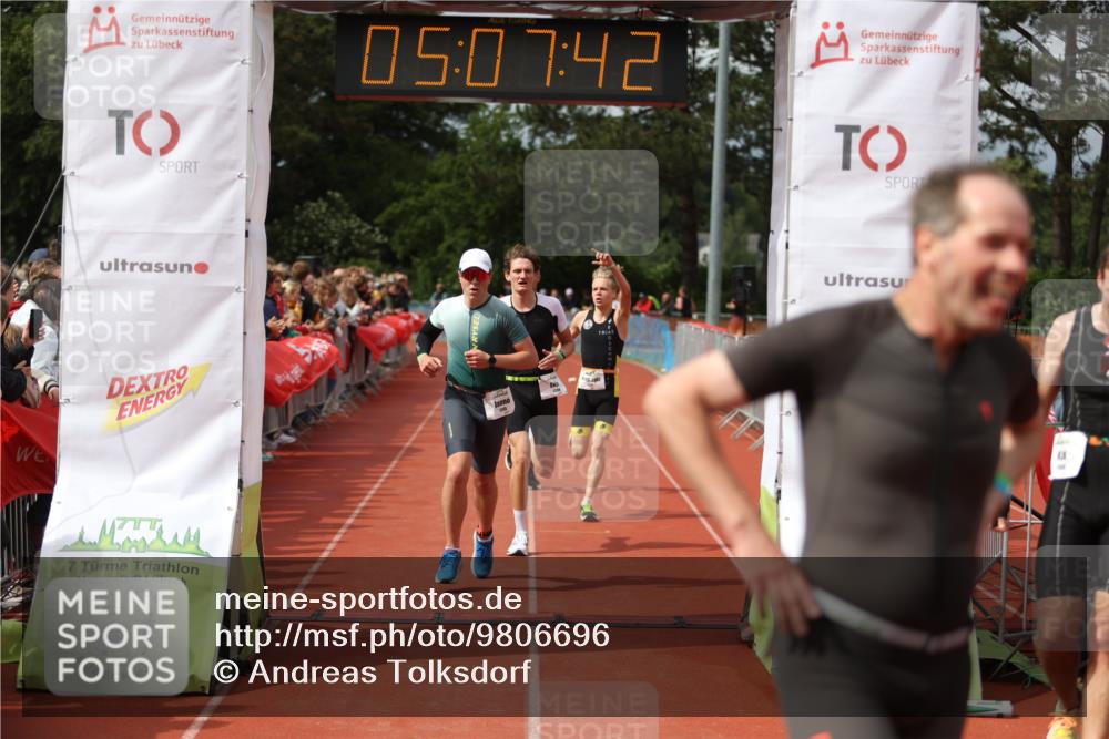 14.06.2026 - 7 Türme Triathlon Andreas Tolksdorf http://msf.ph/oto/9806696 14.06.2026 16:07:41 Ziel 1245, 1265, 1298, 1309, 1314, 1398, 1444, 1798 meine-sportfotos.de
