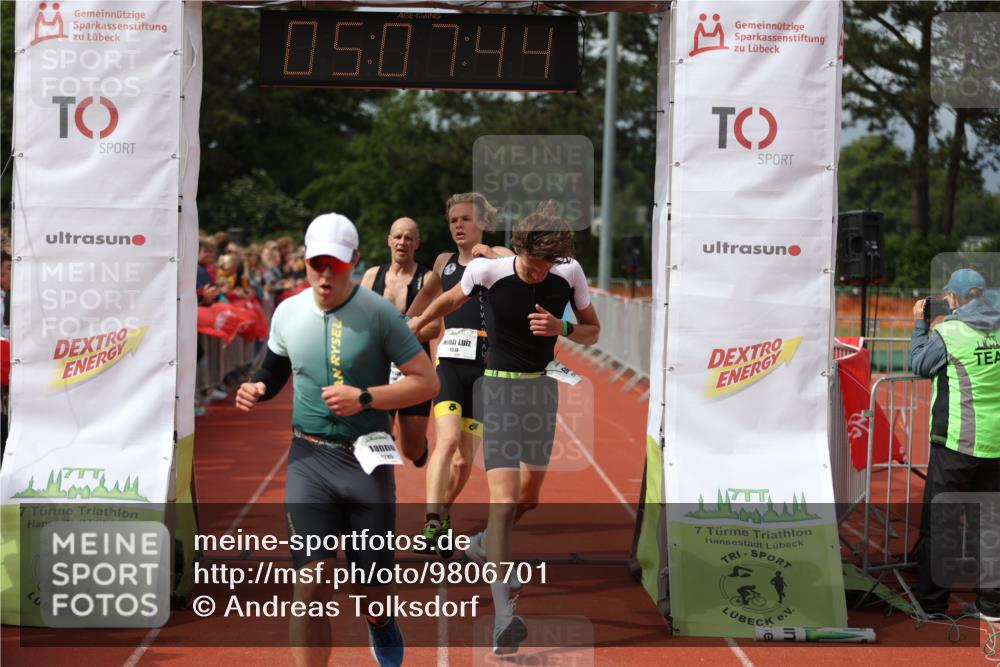 14.06.2026 - 7 Türme Triathlon Andreas Tolksdorf http://msf.ph/oto/9806701 14.06.2026 16:07:43 Ziel 1245, 1265, 1298, 1309, 1314, 1398, 1798 meine-sportfotos.de