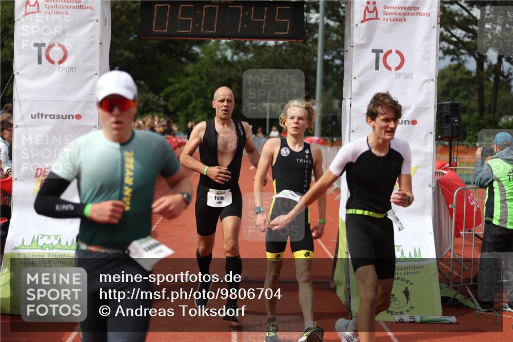 14.06.2026 - 7 Türme Triathlon Andreas Tolksdorf http://msf.ph/oto/9806704 14.06.2026 16:07:44 Ziel 1245, 1265, 1298, 1309, 1314, 1398 meine-sportfotos.de