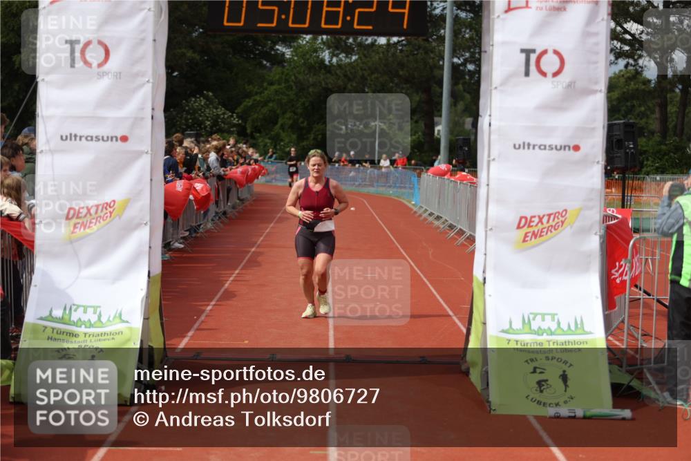 14.06.2026 - 7 Türme Triathlon Andreas Tolksdorf http://msf.ph/oto/9806727 14.06.2026 16:08:23 Ziel 1075, 1244 meine-sportfotos.de