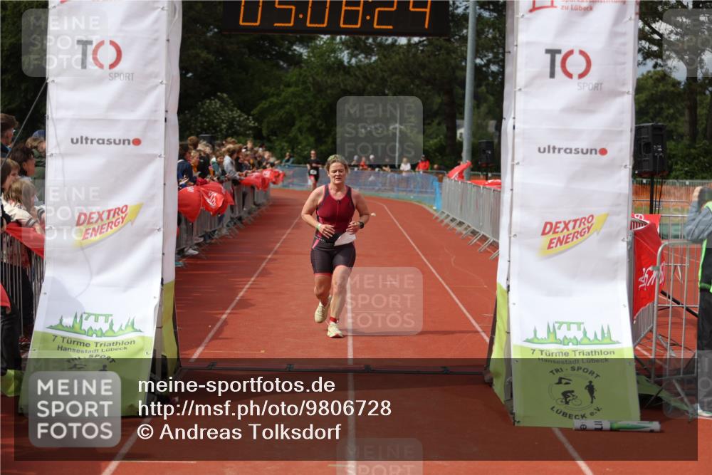 14.06.2026 - 7 Türme Triathlon Andreas Tolksdorf http://msf.ph/oto/9806728 14.06.2026 16:08:23 Ziel 1075, 1244 meine-sportfotos.de