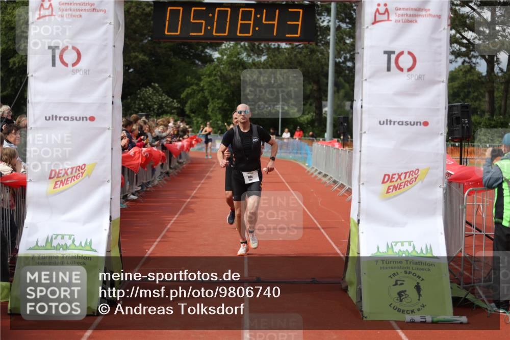 14.06.2026 - 7 Türme Triathlon Andreas Tolksdorf http://msf.ph/oto/9806740 14.06.2026 16:08:41 Ziel 1169, 1285, 1302, 1543, 1742 meine-sportfotos.de