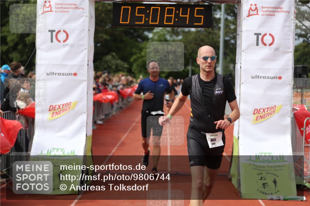 14.06.2026 - 7 Türme Triathlon Andreas Tolksdorf http://msf.ph/oto/9806744 14.06.2026 16:08:43 Ziel 1169, 1285, 1302, 1344, 1543, 1742 meine-sportfotos.de
