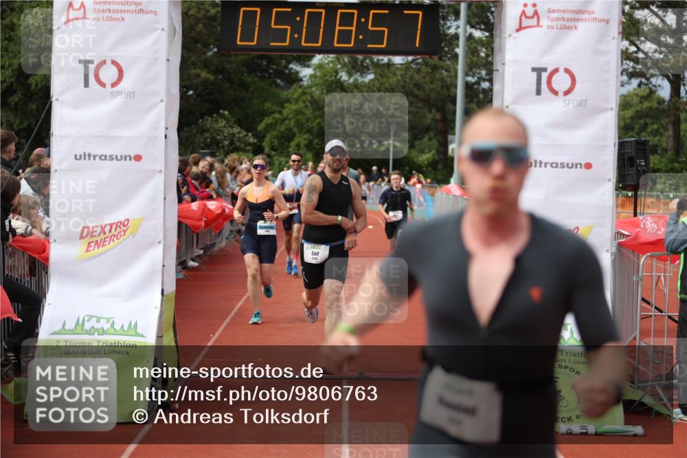 14.06.2026 - 7 Türme Triathlon Andreas Tolksdorf http://msf.ph/oto/9806763 14.06.2026 16:08:55 Ziel 809, 889, 1000, 1169, 1239, 1273, 1344, 1543 meine-sportfotos.de