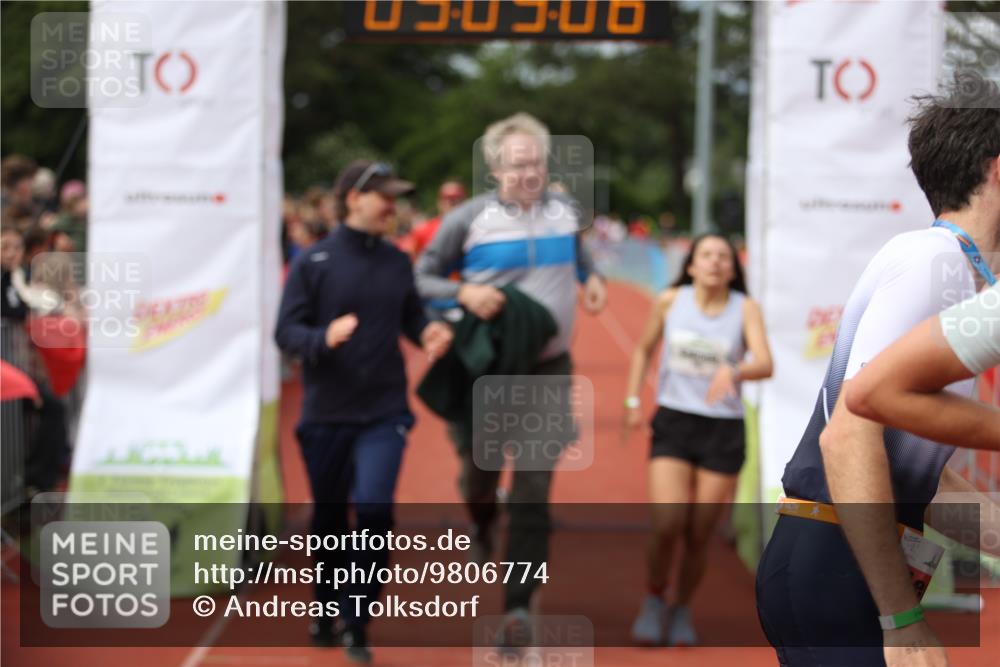 14.06.2026 - 7 Türme Triathlon Andreas Tolksdorf http://msf.ph/oto/9806774 14.06.2026 16:09:05 Ziel 788, 809, 813, 889, 1000, 1343, 1787 meine-sportfotos.de