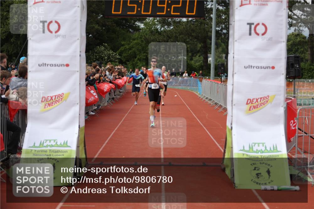 14.06.2026 - 7 Türme Triathlon Andreas Tolksdorf http://msf.ph/oto/9806780 14.06.2026 16:09:19 Ziel 1215, 1371, 1432, 1474, 1574 meine-sportfotos.de