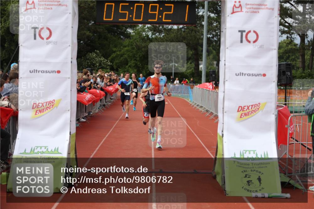 14.06.2026 - 7 Türme Triathlon Andreas Tolksdorf http://msf.ph/oto/9806782 14.06.2026 16:09:20 Ziel 1215, 1371, 1432, 1474, 1574 meine-sportfotos.de
