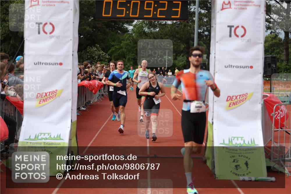14.06.2026 - 7 Türme Triathlon Andreas Tolksdorf http://msf.ph/oto/9806787 14.06.2026 16:09:22 Ziel 1215, 1295, 1371, 1409, 1432, 1474, 1574 meine-sportfotos.de