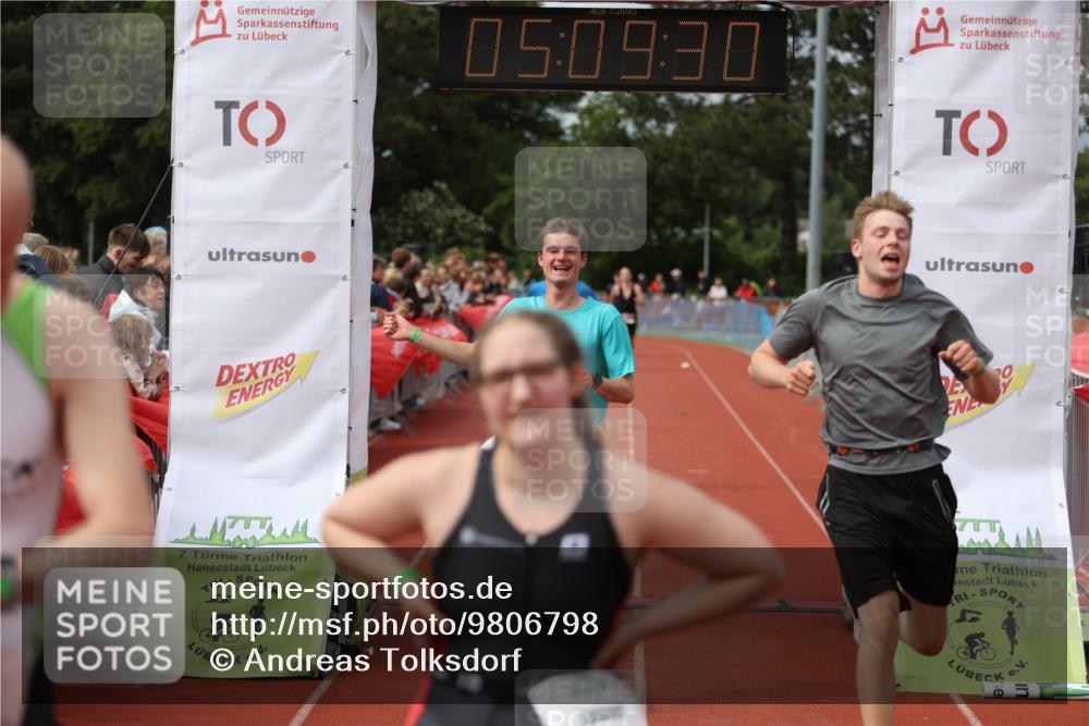 14.06.2026 - 7 Türme Triathlon Andreas Tolksdorf http://msf.ph/oto/9806798 14.06.2026 16:09:28 Ziel 804, 1215, 1295, 1371, 1409, 1432, 1467, 1474, 1574 meine-sportfotos.de