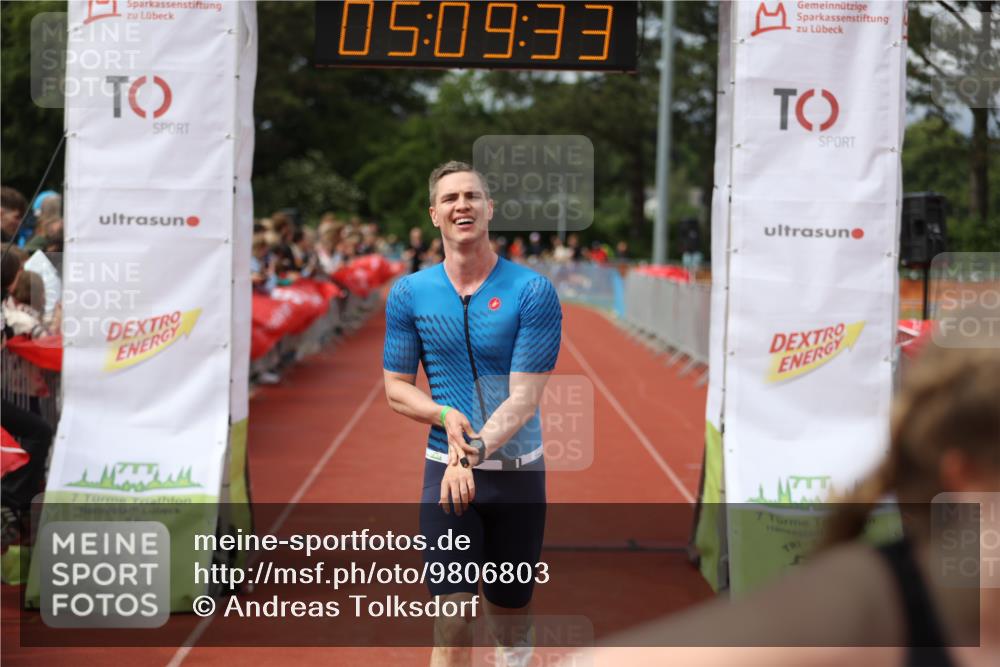 14.06.2026 - 7 Türme Triathlon Andreas Tolksdorf http://msf.ph/oto/9806803 14.06.2026 16:09:31 Ziel 804, 1215, 1295, 1371, 1373, 1409, 1432, 1467, 1574 meine-sportfotos.de