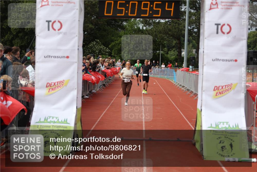 14.06.2026 - 7 Türme Triathlon Andreas Tolksdorf http://msf.ph/oto/9806821 14.06.2026 16:09:52 Ziel 641, 1279, 1537 meine-sportfotos.de