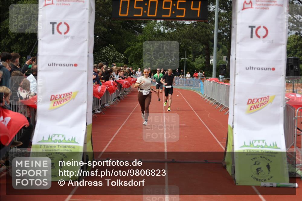 14.06.2026 - 7 Türme Triathlon Andreas Tolksdorf http://msf.ph/oto/9806823 14.06.2026 16:09:53 Ziel 641, 1279, 1537 meine-sportfotos.de