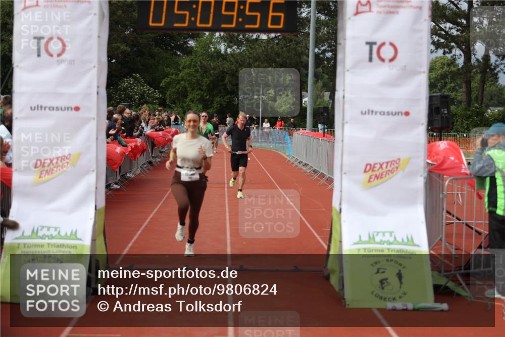 14.06.2026 - 7 Türme Triathlon Andreas Tolksdorf http://msf.ph/oto/9806824 14.06.2026 16:09:54 Ziel 641, 1279, 1537 meine-sportfotos.de