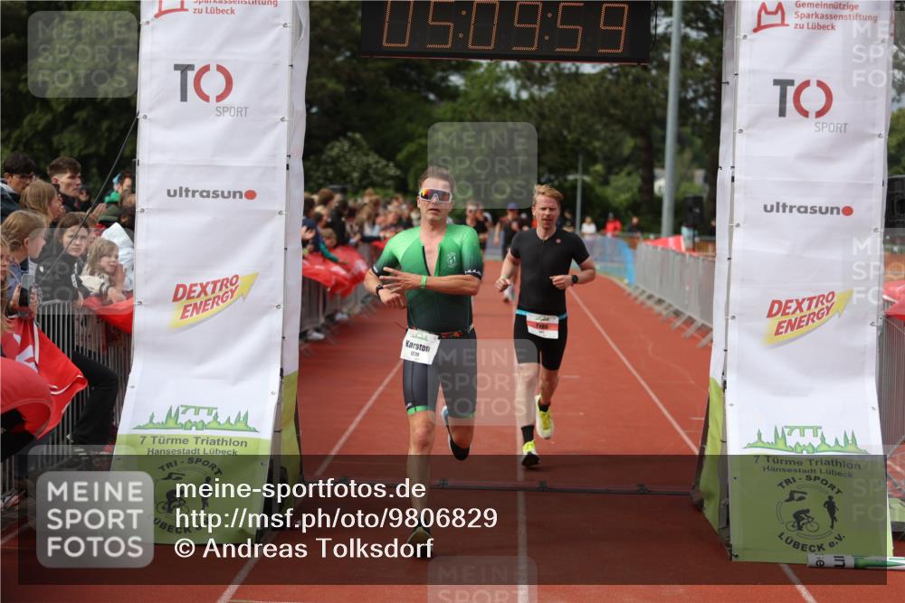 14.06.2026 - 7 Türme Triathlon Andreas Tolksdorf http://msf.ph/oto/9806829 14.06.2026 16:09:58 Ziel 641, 700, 708, 1279, 1428, 1537 meine-sportfotos.de