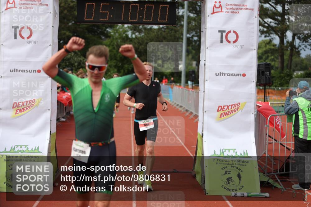 14.06.2026 - 7 Türme Triathlon Andreas Tolksdorf http://msf.ph/oto/9806831 14.06.2026 16:09:59 Ziel 641, 700, 708, 1279, 1428, 1537 meine-sportfotos.de