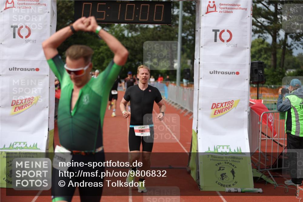 14.06.2026 - 7 Türme Triathlon Andreas Tolksdorf http://msf.ph/oto/9806832 14.06.2026 16:09:59 Ziel 641, 700, 708, 1279, 1428, 1537 meine-sportfotos.de