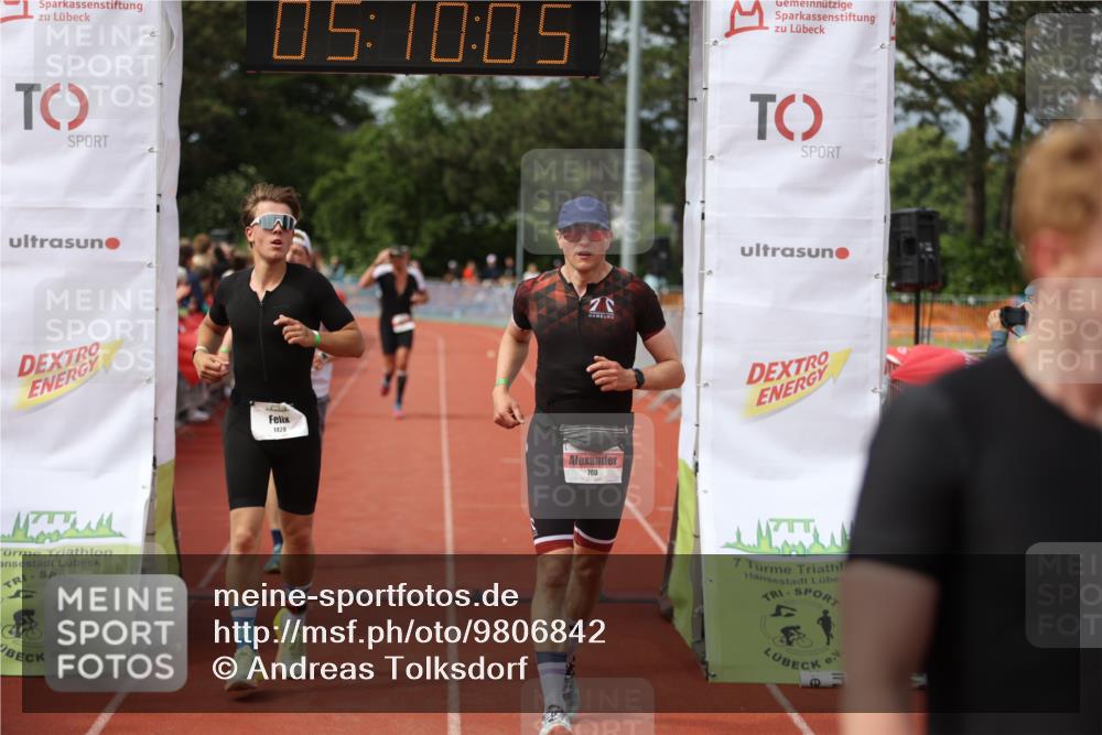 14.06.2026 - 7 Türme Triathlon Andreas Tolksdorf http://msf.ph/oto/9806842 14.06.2026 16:10:04 Ziel 637, 641, 700, 708, 1279, 1428, 1537 meine-sportfotos.de