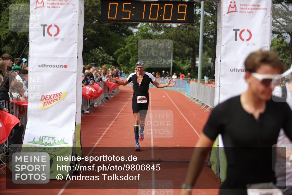 14.06.2026 - 7 Türme Triathlon Andreas Tolksdorf http://msf.ph/oto/9806845 14.06.2026 16:10:08 Ziel 637, 700, 708, 1425, 1428, 1786 meine-sportfotos.de
