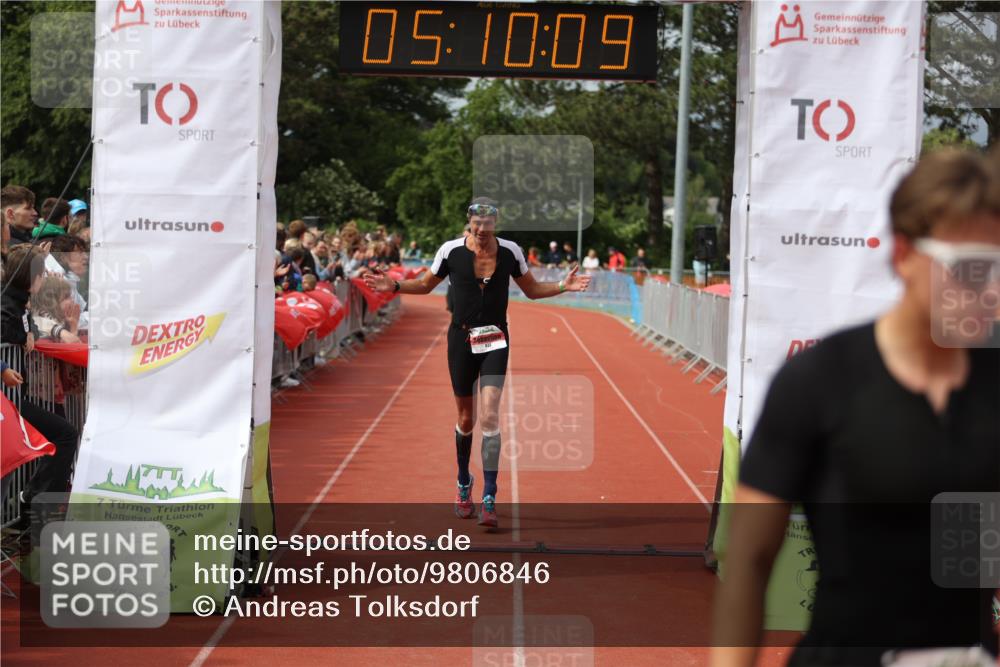 14.06.2026 - 7 Türme Triathlon Andreas Tolksdorf http://msf.ph/oto/9806846 14.06.2026 16:10:08 Ziel 637, 700, 708, 1425, 1428, 1786 meine-sportfotos.de