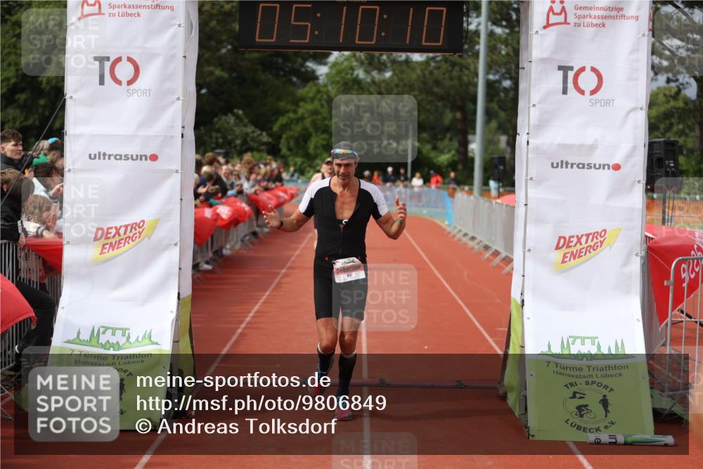 14.06.2026 - 7 Türme Triathlon Andreas Tolksdorf http://msf.ph/oto/9806849 14.06.2026 16:10:09 Ziel 637, 700, 708, 1425, 1428, 1786 meine-sportfotos.de
