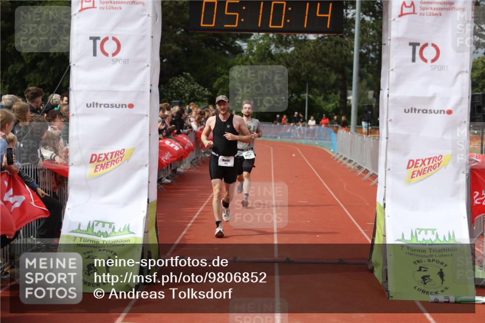 14.06.2026 - 7 Türme Triathlon Andreas Tolksdorf http://msf.ph/oto/9806852 14.06.2026 16:10:12 Ziel 637, 700, 708, 1425, 1428, 1786 meine-sportfotos.de