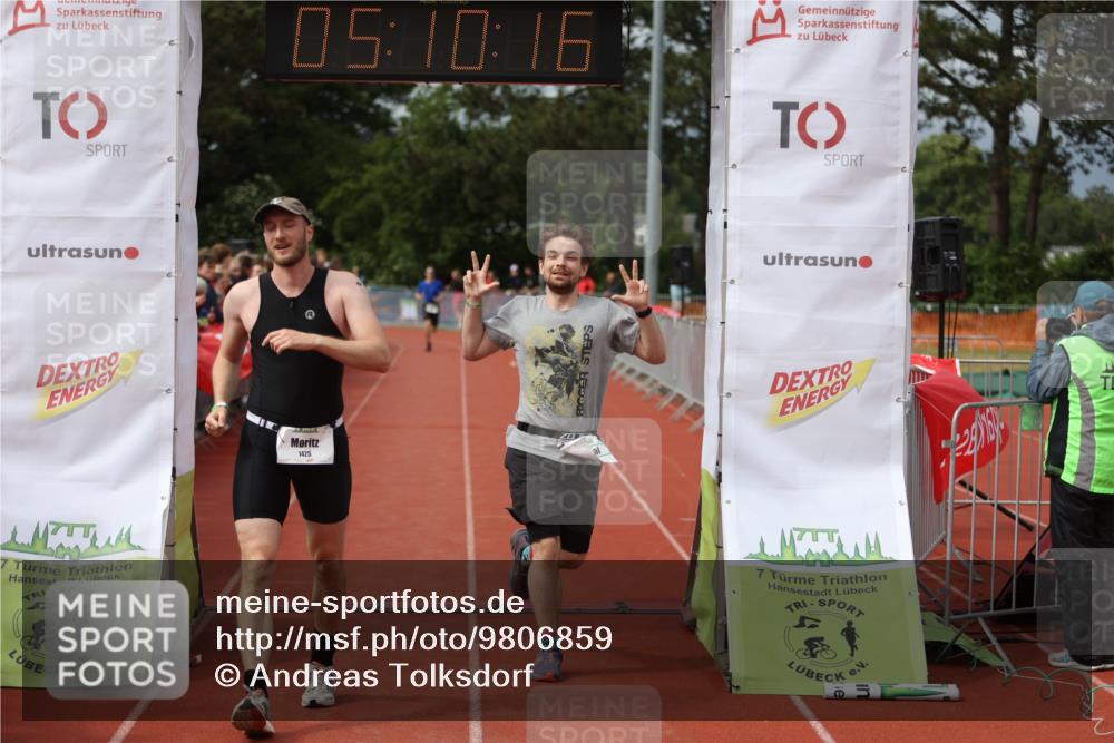14.06.2026 - 7 Türme Triathlon Andreas Tolksdorf http://msf.ph/oto/9806859 14.06.2026 16:10:15 Ziel 637, 1425, 1786 meine-sportfotos.de