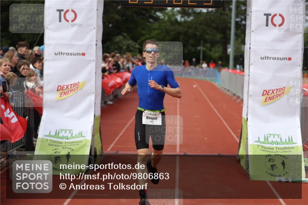 14.06.2026 - 7 Türme Triathlon Andreas Tolksdorf http://msf.ph/oto/9806863 14.06.2026 16:10:24 Ziel 1307 meine-sportfotos.de