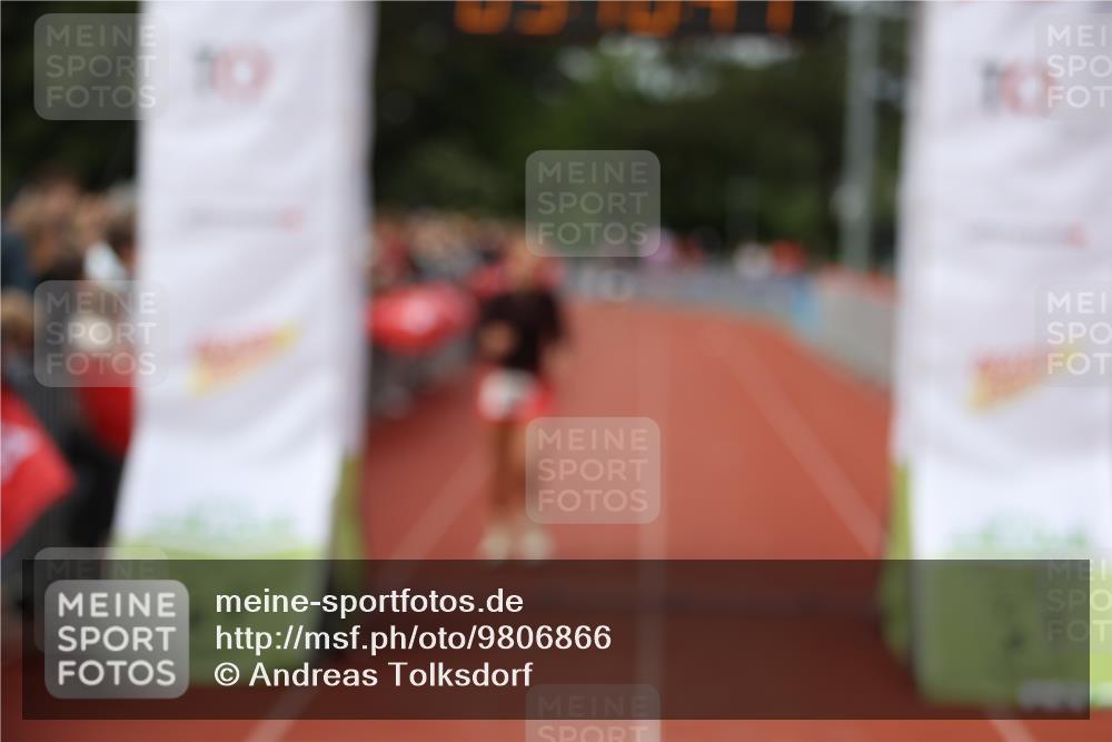 14.06.2026 - 7 Türme Triathlon Andreas Tolksdorf http://msf.ph/oto/9806866 14.06.2026 16:10:39 Ziel 1650 meine-sportfotos.de